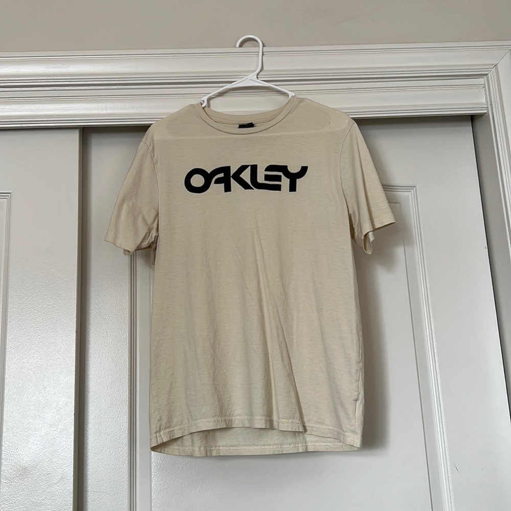 Mens Oakley t shirt